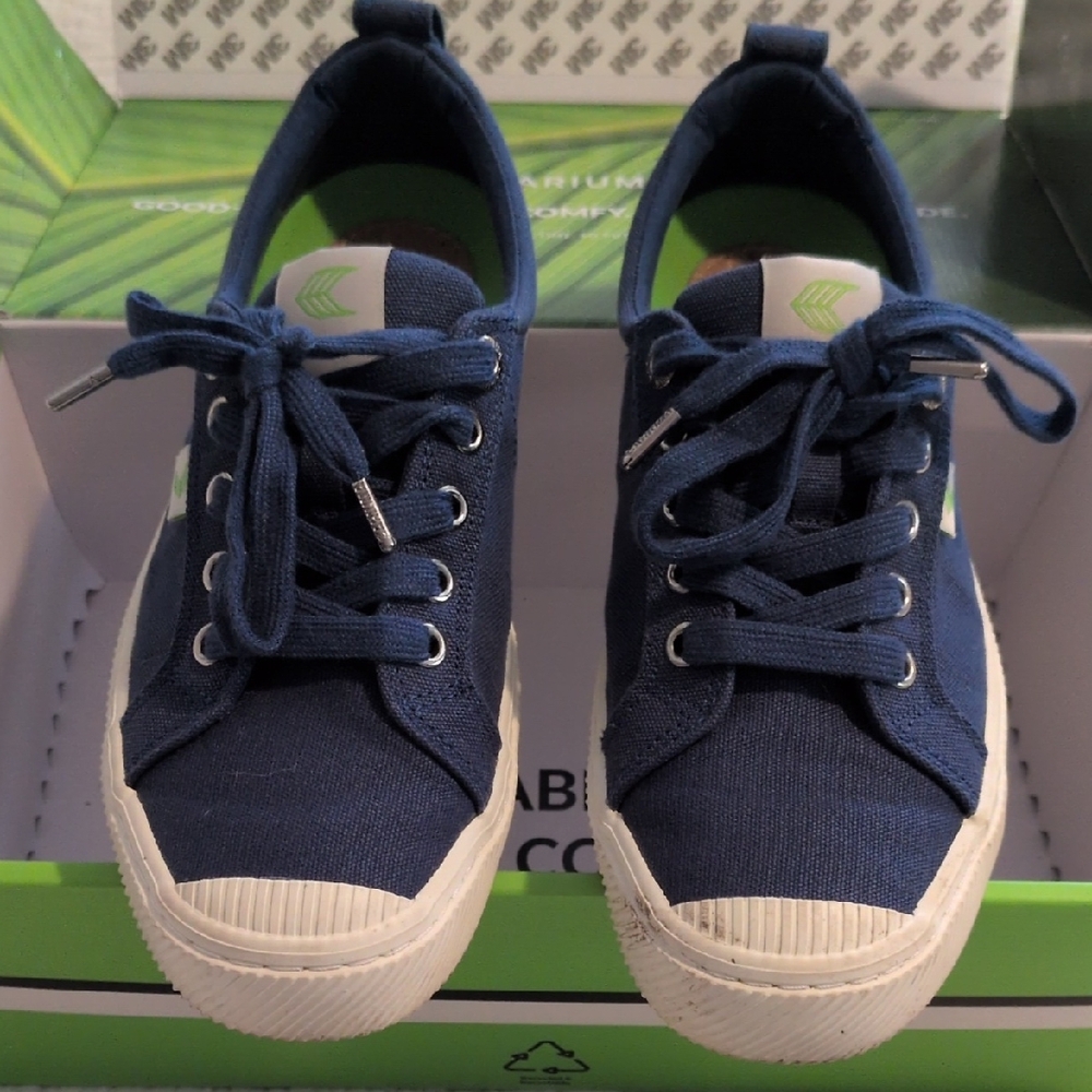 Cariuma Navy Blue Canvas Sneakers